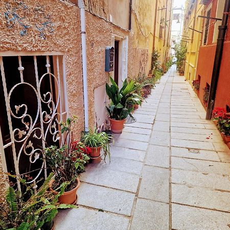 Casa Vacanza Castello Cagliari Exteriör bild